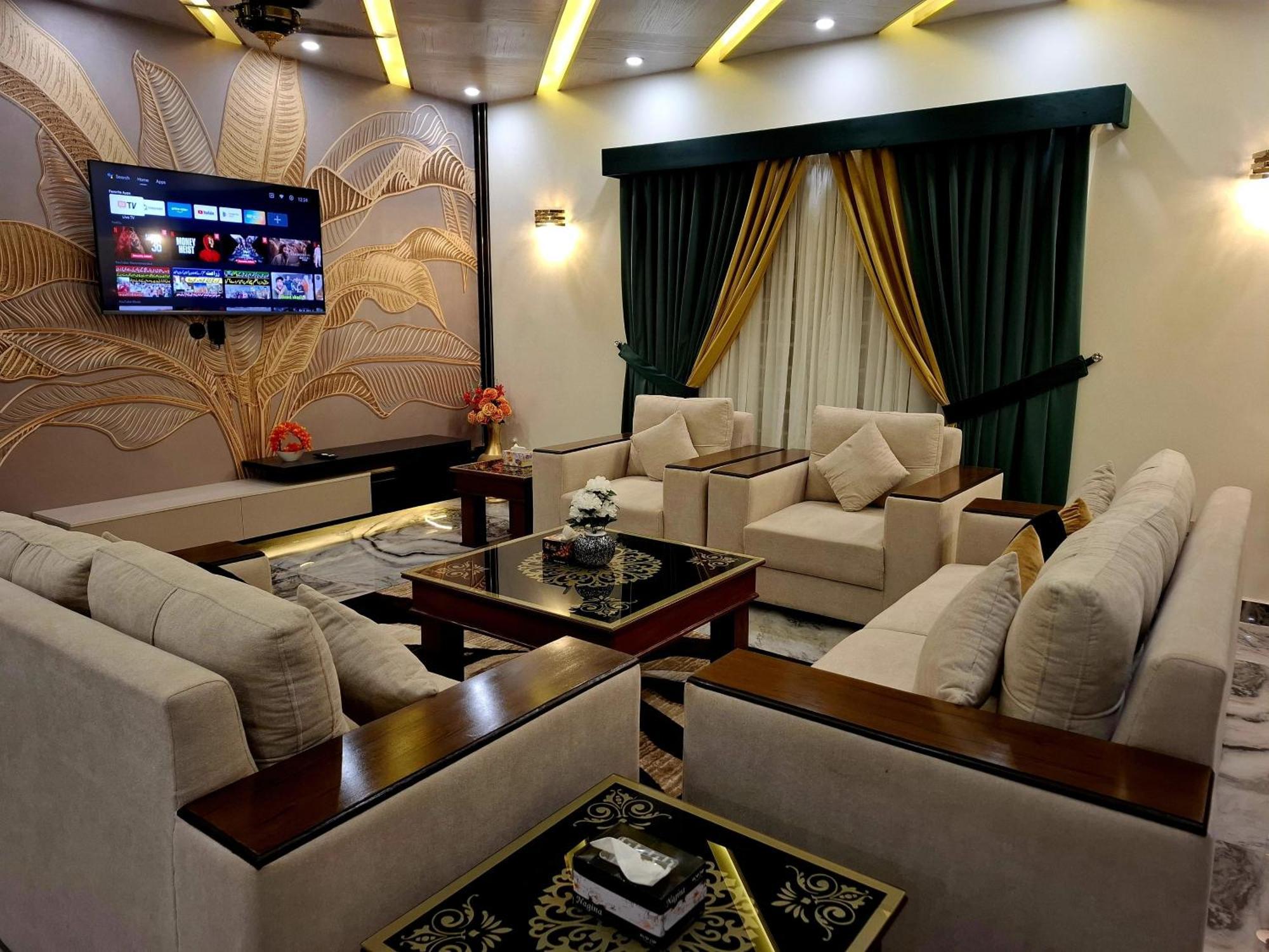 Royal Galaxy Hotel & Residence - Near Islamabad International Airport & Motorway Bagian luar foto