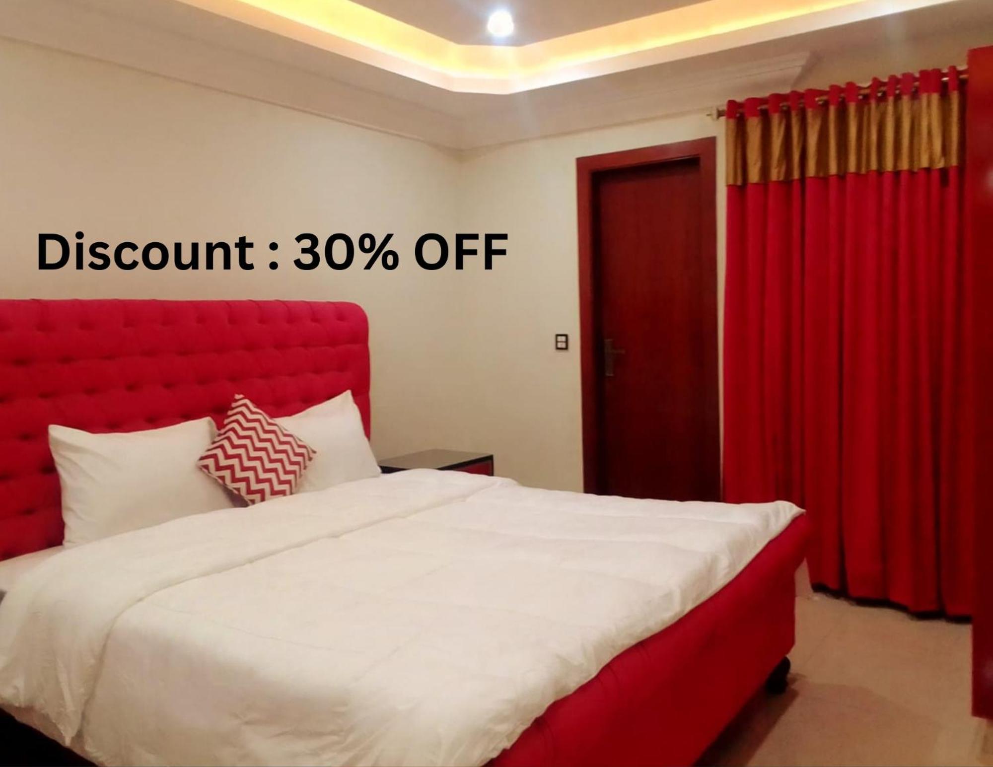 Royal Galaxy Hotel & Residence - Near Islamabad International Airport & Motorway Bagian luar foto